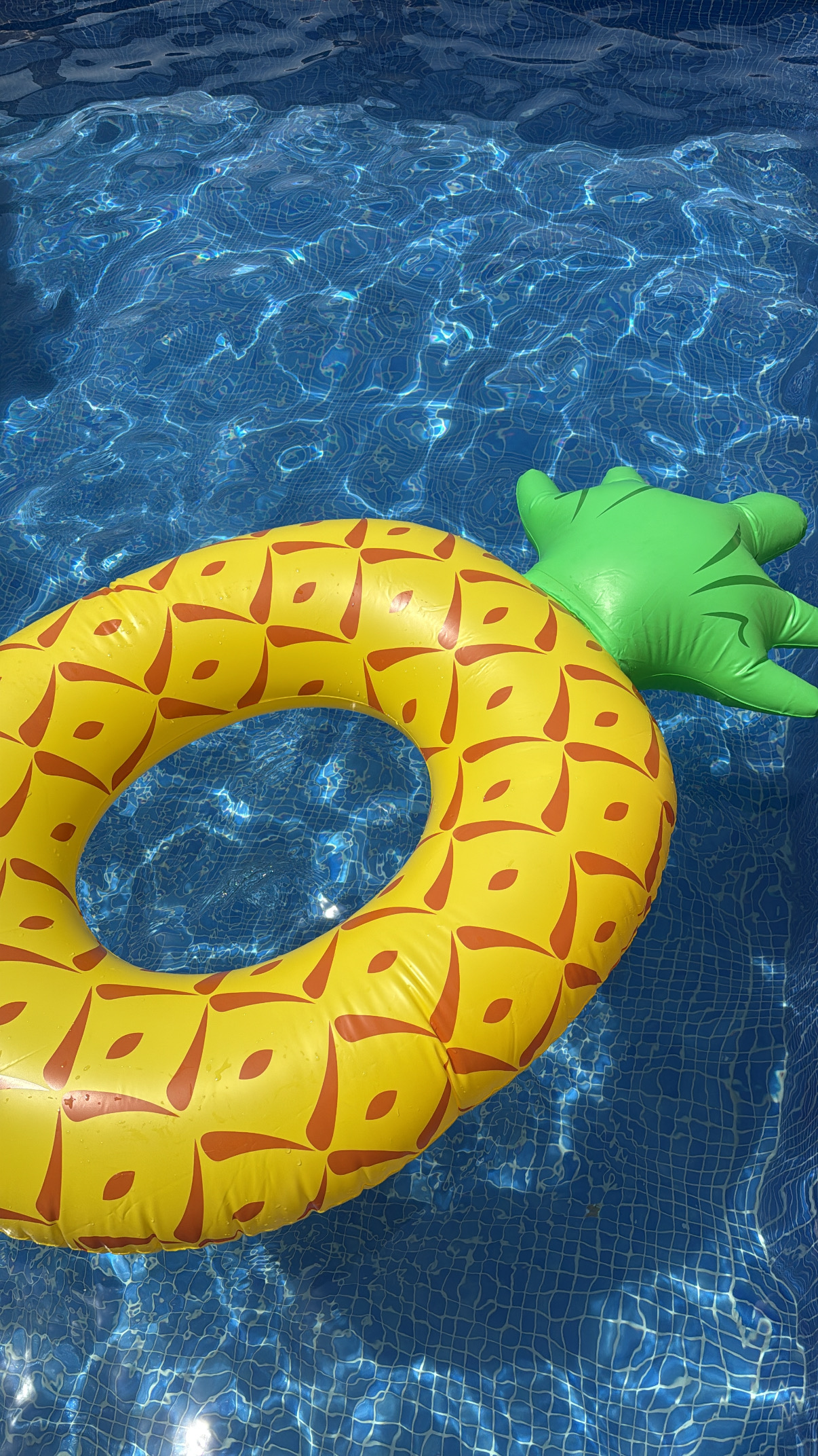 طفاحية الاناناس