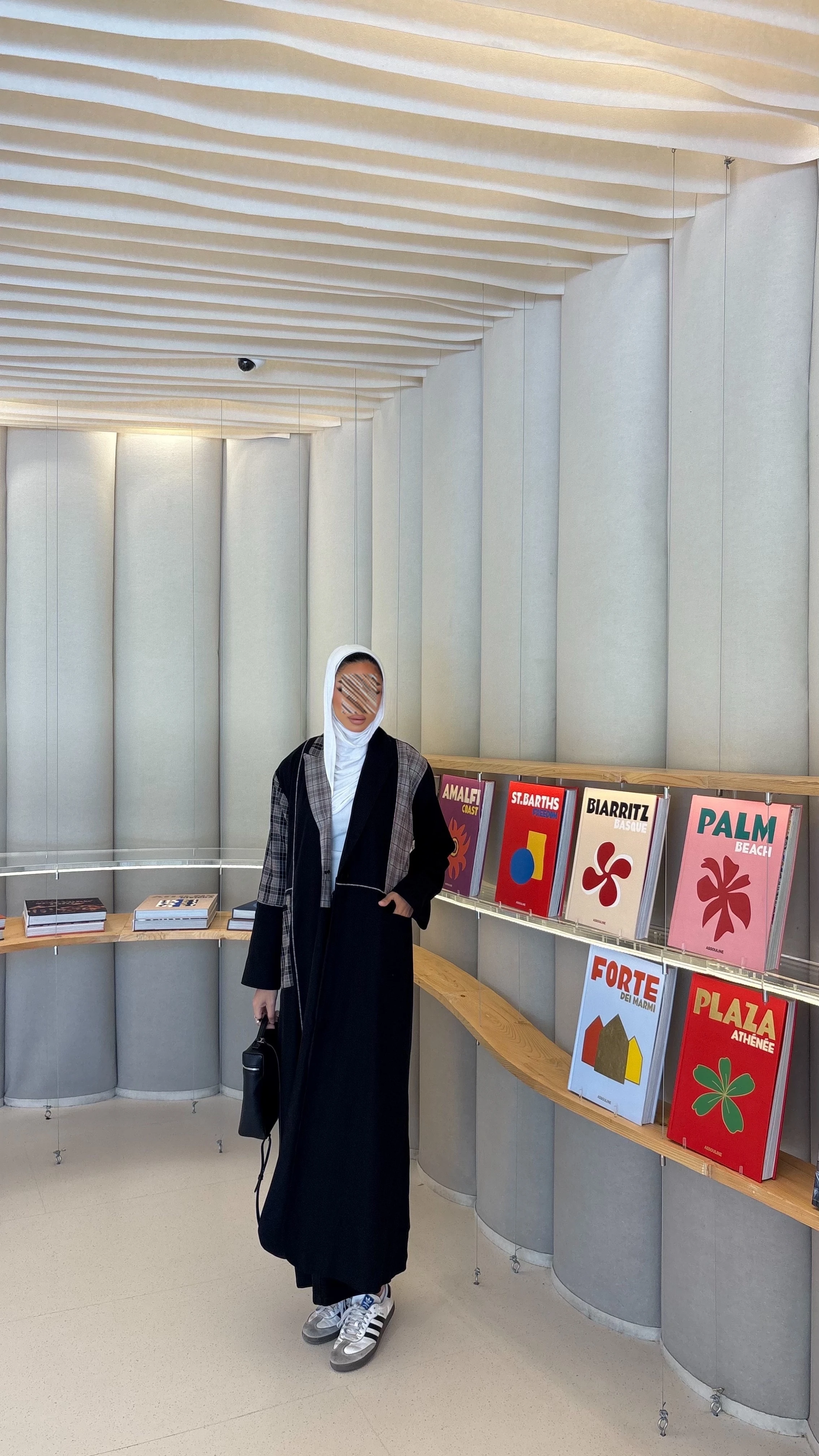 صورة مصغرة رقم 1 للمنتج بليزر اسود لنن