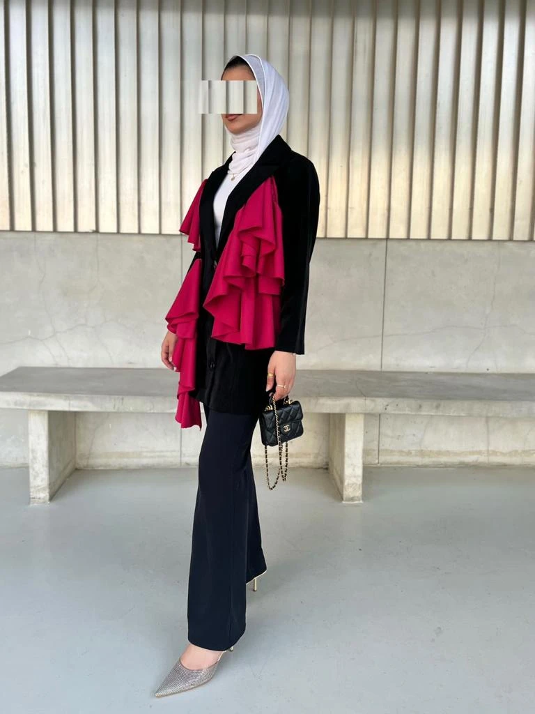 البليزر الاسود