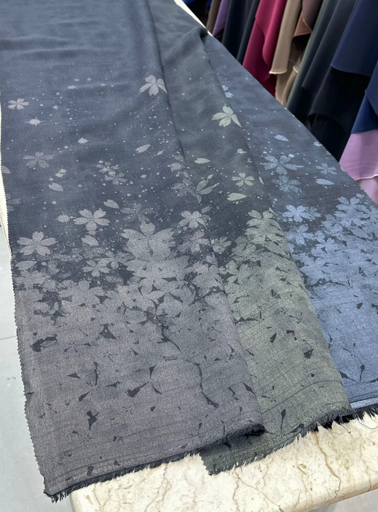 دليل الألوان